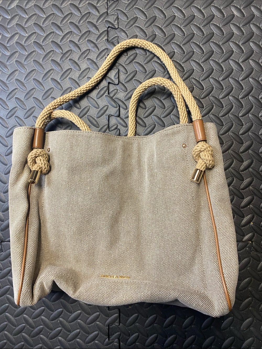 Michael Kors Isla Natural Color Large Tote Grab Bag Good Condition
